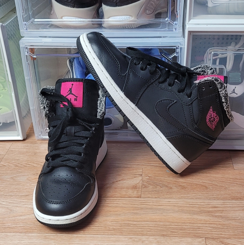Nike Air Jordan 1 Retro High Top GG Black Pink White 332148-014 Youth Size 5